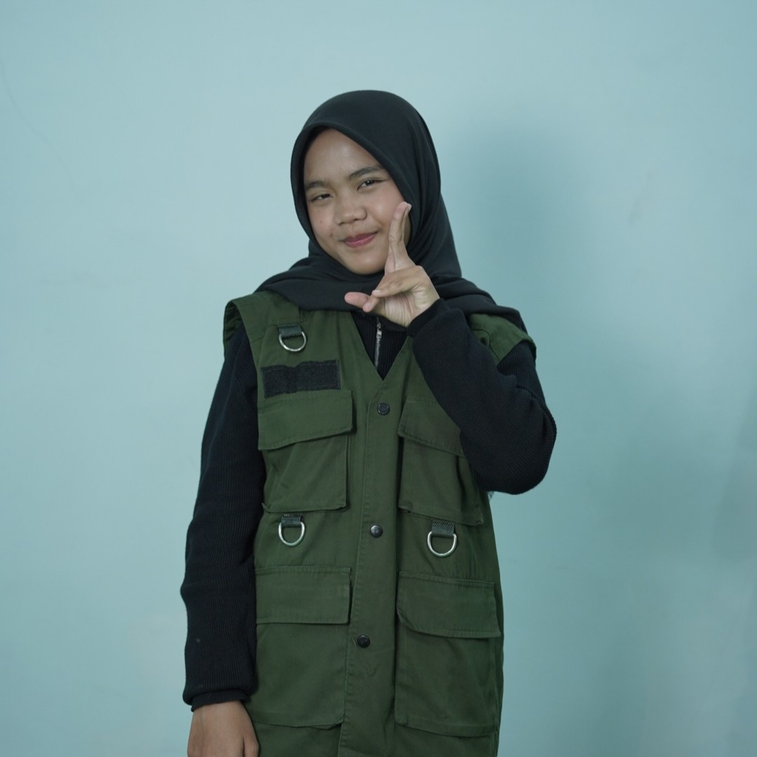 Alvyra Mutiara Andira